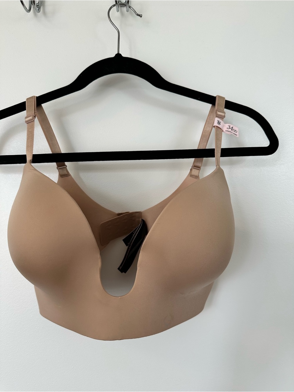 Victoria's Secret Nude U-Plunge Lightly Padded Bra NWOT